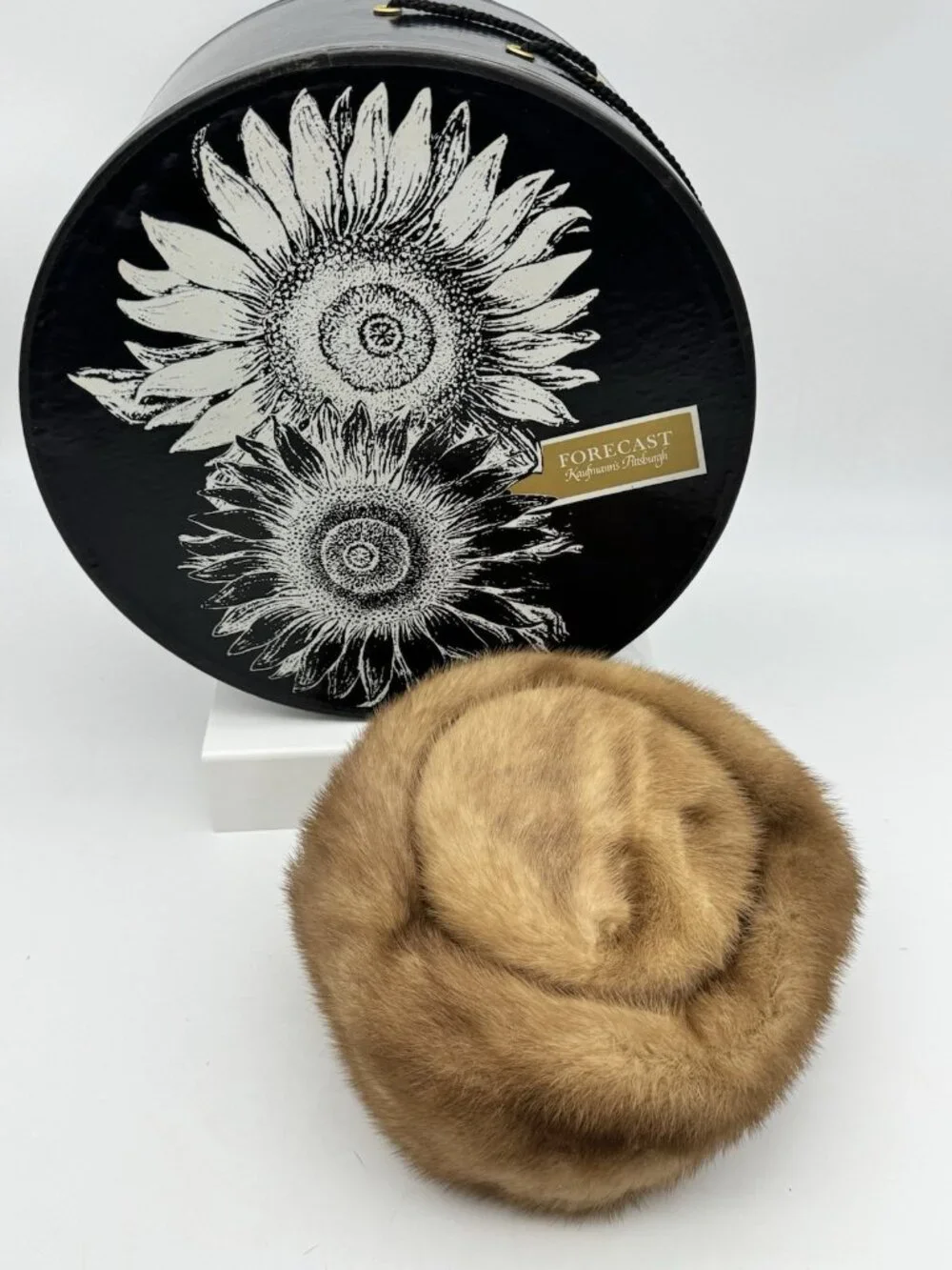 Vintage Mink Fur Hat with Original Box, FORECAST Kaufmann's Pittsburgh EUC